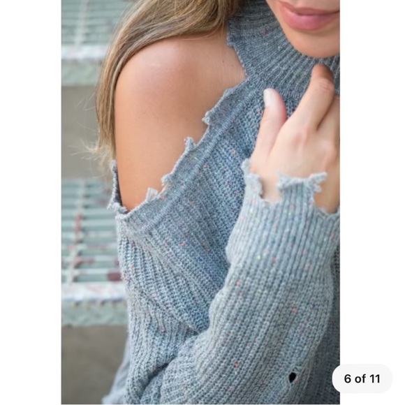 New Distressed and Frayed Sweater - Picture 3 of 12